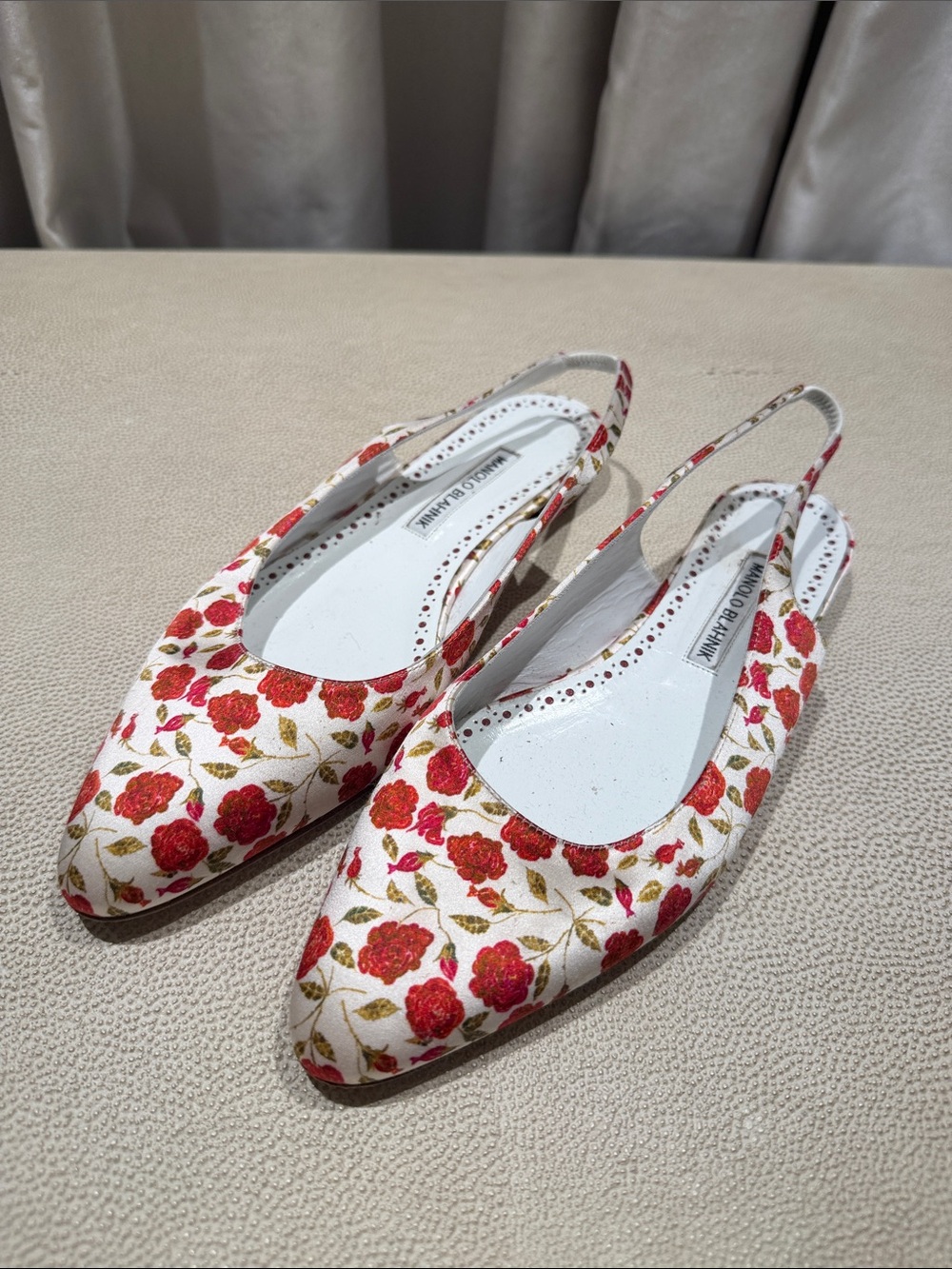 Manolo Blahnik White Floral Red Slingback Flats